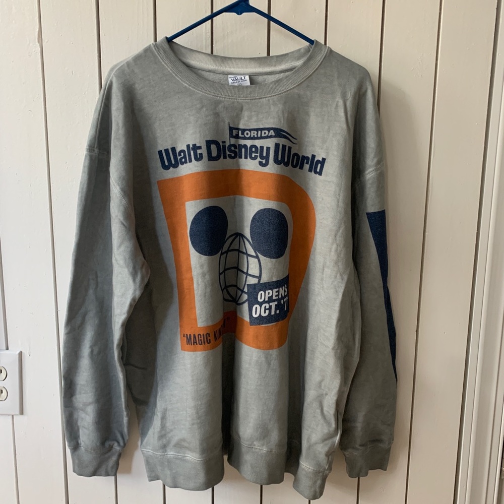 New Walt Disney World 50th Anniversary Vault Mickey Pullover Sweatshirt Sz Large